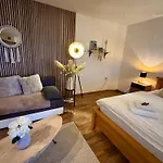 Lípa Apartamento Mikulov