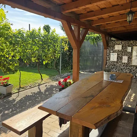 Apartment Lipa Mikulov-vinarstvi Lipa