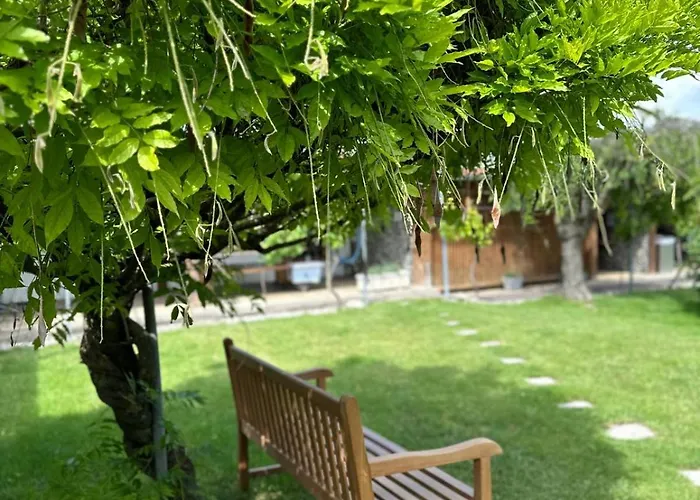 Lípa Apartman *